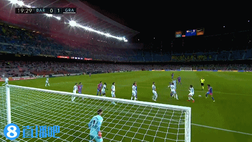 凯恩：我仍觉得正处于职业生涯巅峰期，世界杯会为冠军而努力（凯恩：自认仍处生涯巅峰，将为世界杯冠军全力以赴）