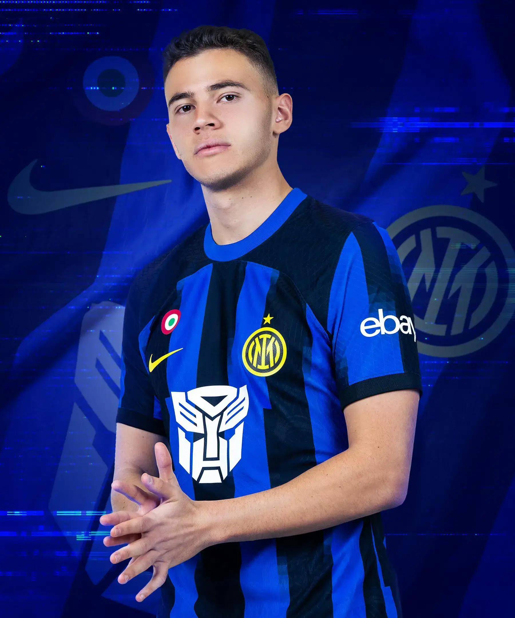 罗马诺：切尔西今日询价塞梅尼奥，曼市双雄已与团队谈判数日（罗马诺：切尔西今日问价塞梅尼奥，曼联与曼城已与其团队谈判多日）