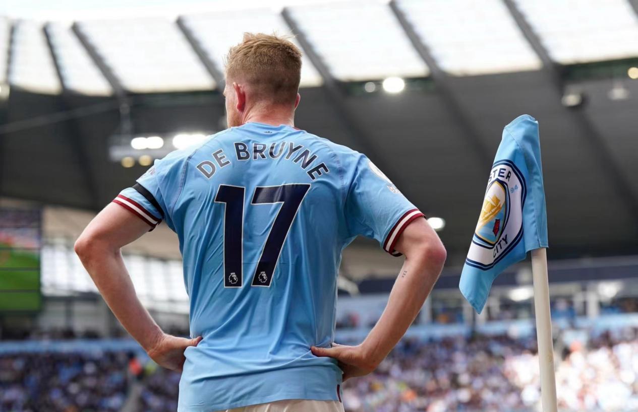 小组全胜收官！英格兰正式比赛取得11连胜，为队史首次（英格兰创队史纪录：正式赛豪取11连胜，小组赛完美收官）